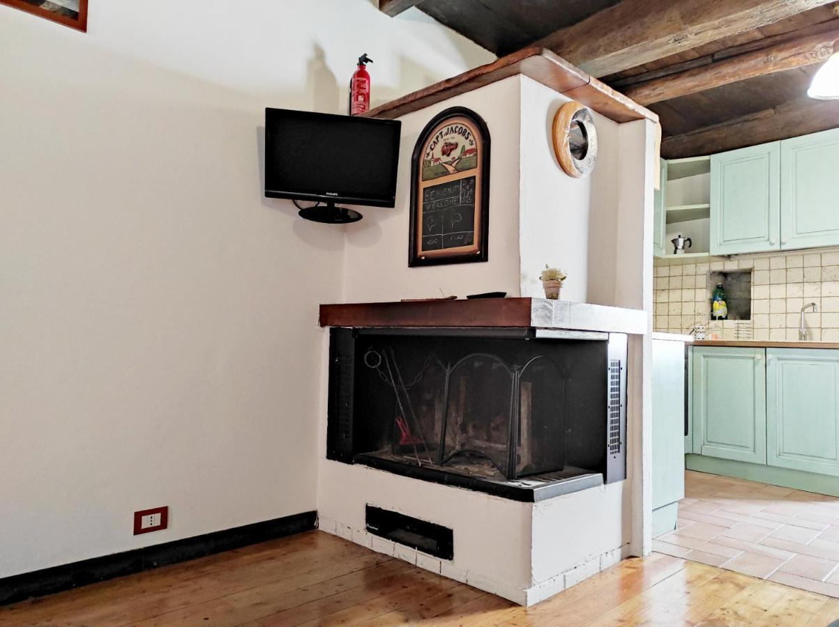 Antico Borgo Lägenhet Brugnato Exteriör bild