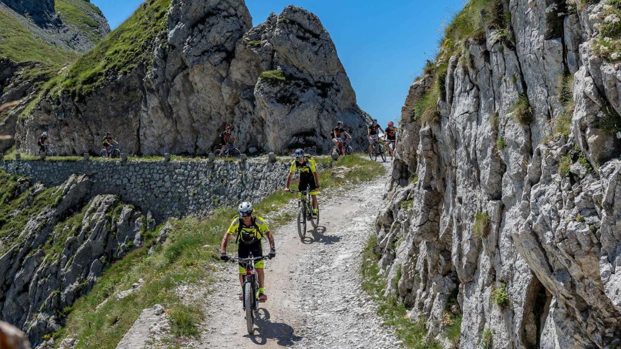 Antico Borgo Lägenhet Brugnato Exteriör bild